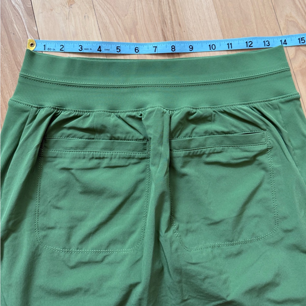 Athleta 2024 Brooklyn Women's 16" Green Tennis Pickleball Skort Size 4 - Picture 3 of 9